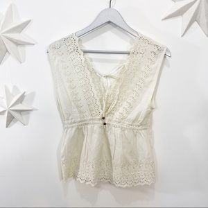 3/$25 Hollister embroidered eyelet tank sz M